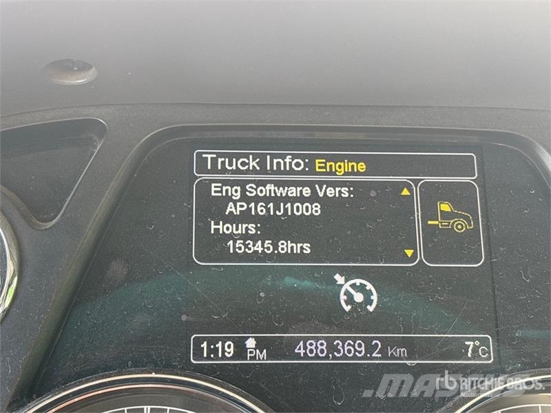 Peterbilt 567 6x4 T/A Dump Truck Bañeras basculantes usadas