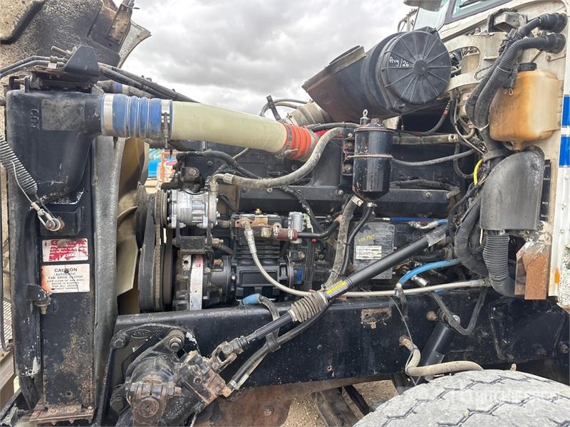 Peterbilt 567 6x4 T/A Dump Truck Tippbil