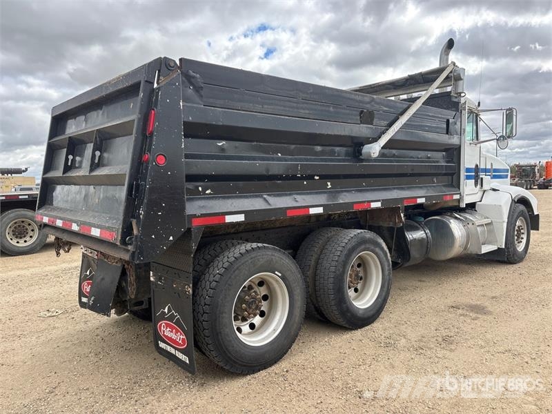 Peterbilt 567 6x4 T/A Dump Truck Tippbil