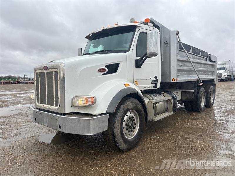 Peterbilt 567 6x4 T/A Dump Truck Camion ribaltabili