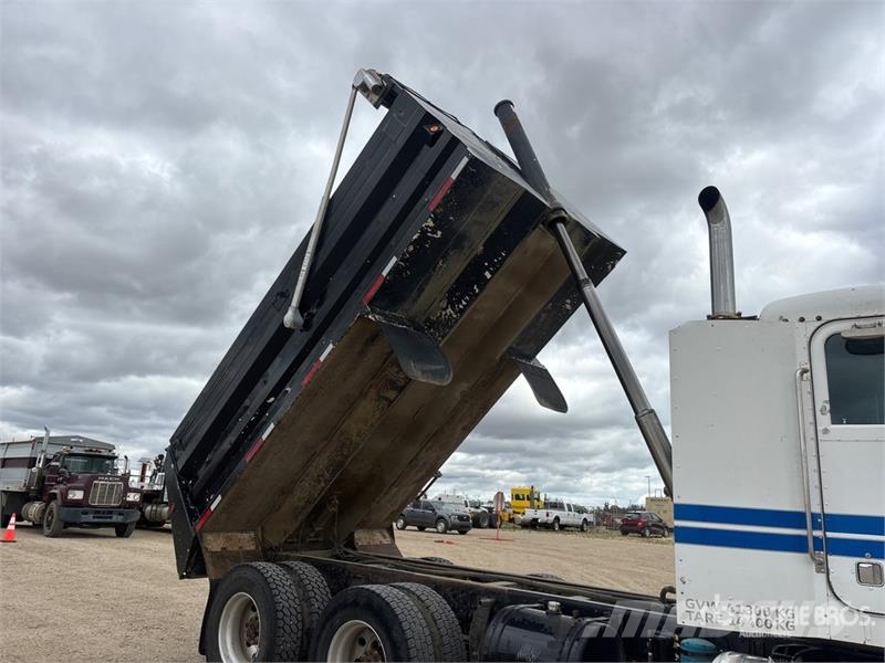 Peterbilt 567 6x4 T/A Dump Truck Tippbil