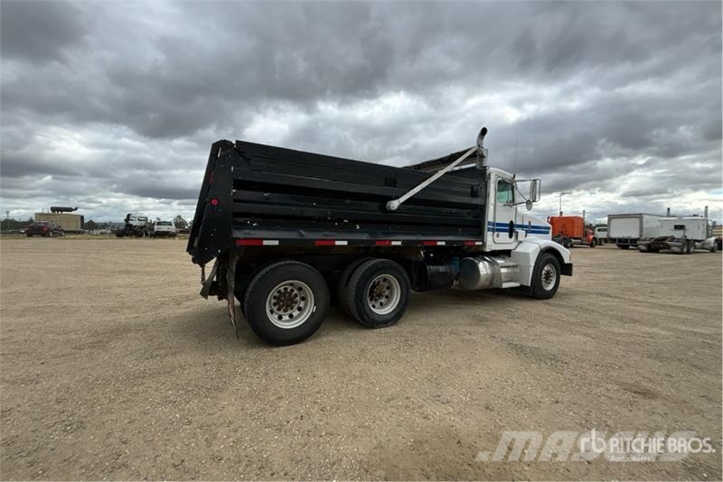 Peterbilt 567 6x4 T/A Dump Truck Tippbil