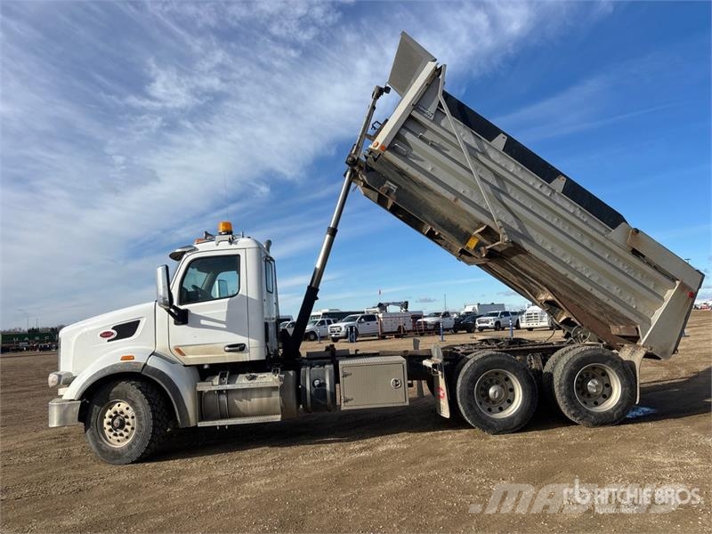Peterbilt 567 6x4 T/A Dump Truck Bañeras basculantes usadas