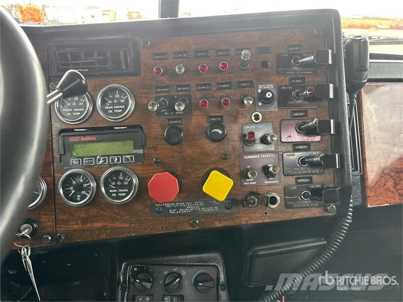 Peterbilt 567 6x4 T/A Dump Truck Tippbil