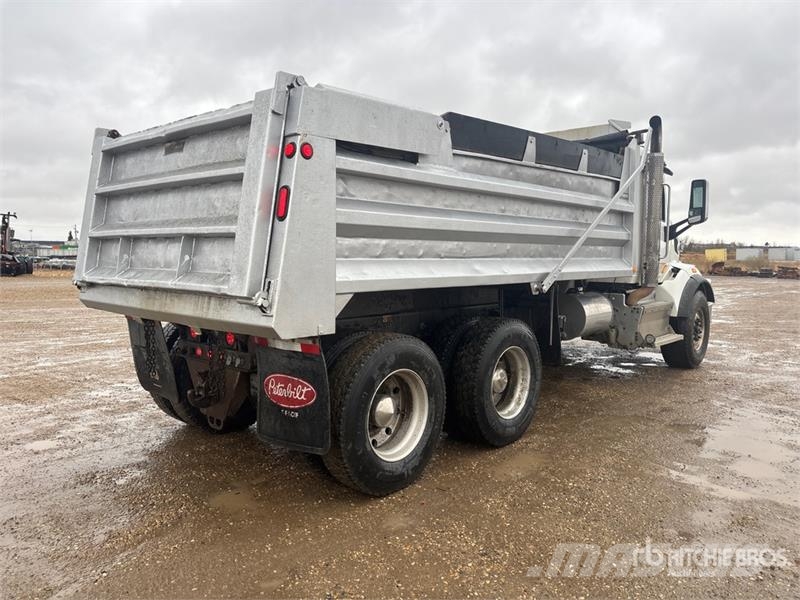 Peterbilt 567 6x4 T/A Dump Truck Camion ribaltabili