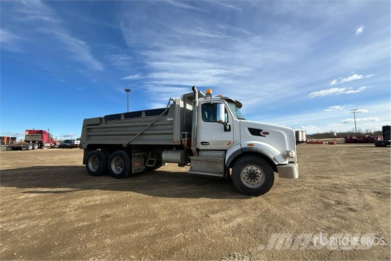 Peterbilt 567 6x4 T/A Dump Truck Bañeras basculantes usadas