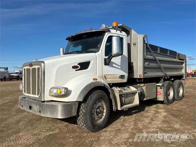 Peterbilt 567 6x4 T/A Dump Truck Bañeras basculantes usadas