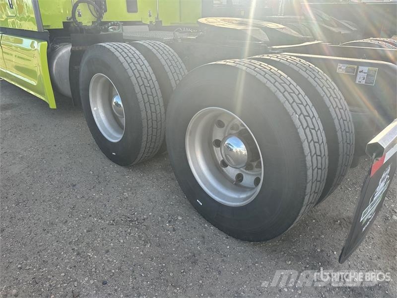 Peterbilt 579 Naudoti vilkikai
