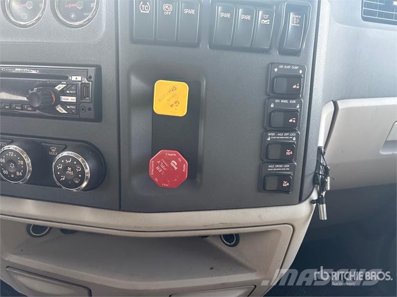 Peterbilt 579 Tractor Units