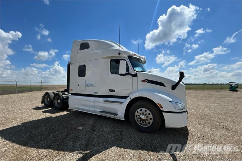 Peterbilt 579 Vilcēji