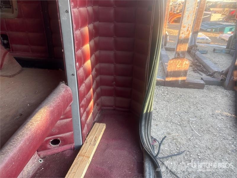 Peterbilt 63 in Bunk - Fits Truck معدات النقل - غير ذلك