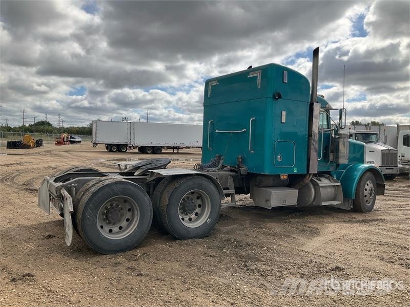 Peterbilt 6x4 T/A Sleeper Truck Tractor Trekkers