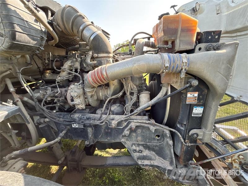 Peterbilt 6x4 T/A Sleeper Truck Tractor 트랙터 유닛