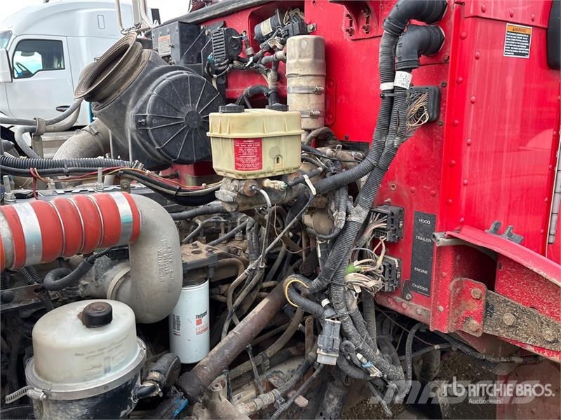 Peterbilt Effer 75 Knuckle Boom on Peterbilt 325 4x2 Boom T Kamioni sa kranom