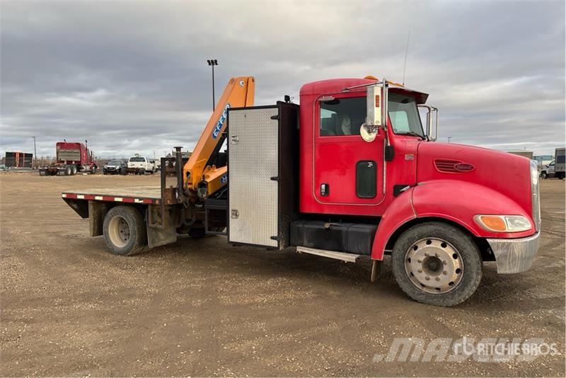 Peterbilt Effer 75 Knuckle Boom on Peterbilt 325 4x2 Boom T Kamioni sa kranom