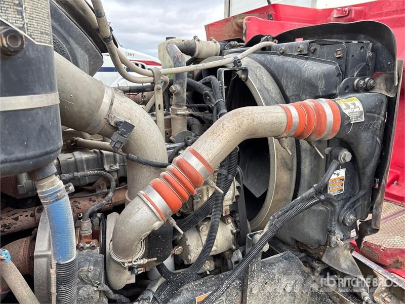 Peterbilt Effer 75 Knuckle Boom on Peterbilt 325 4x2 Boom T Kamioni sa kranom