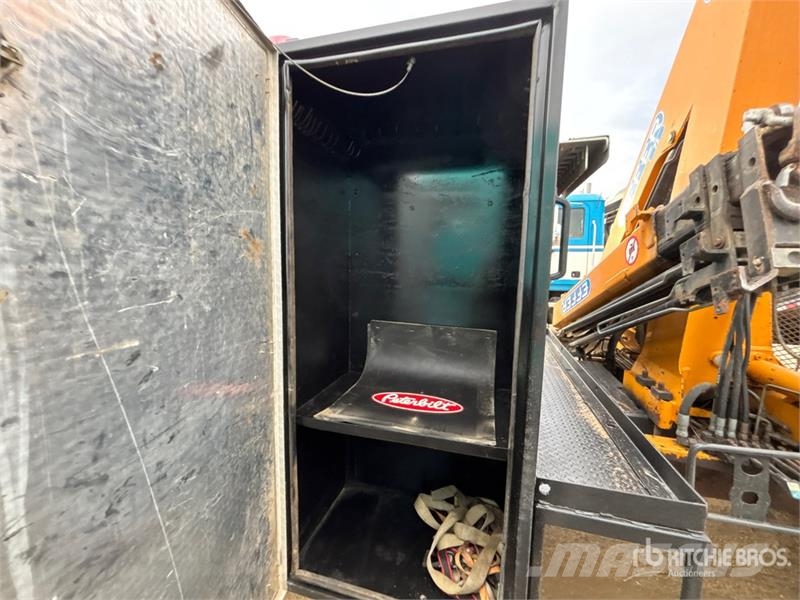 Peterbilt Effer 75 Knuckle Boom on Peterbilt 325 4x2 Boom T Kamioni sa kranom