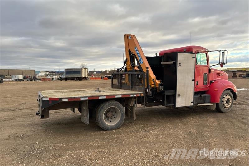 Peterbilt Effer 75 Knuckle Boom on Peterbilt 325 4x2 Boom T Kamioni sa kranom