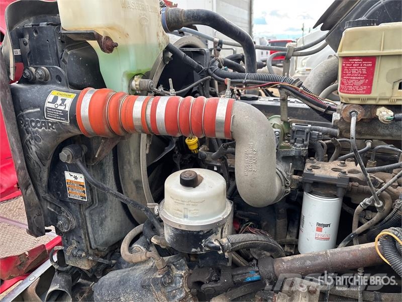 Peterbilt Effer 75 Knuckle Boom on Peterbilt 325 4x2 Boom T Kamioni sa kranom