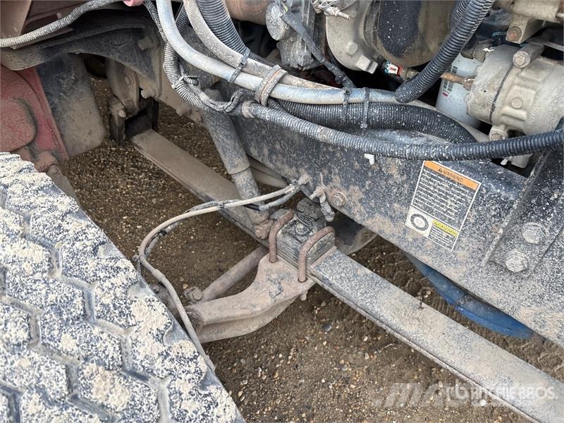 Peterbilt Effer 75 Knuckle Boom on Peterbilt 325 4x2 Boom T Kamioni sa kranom