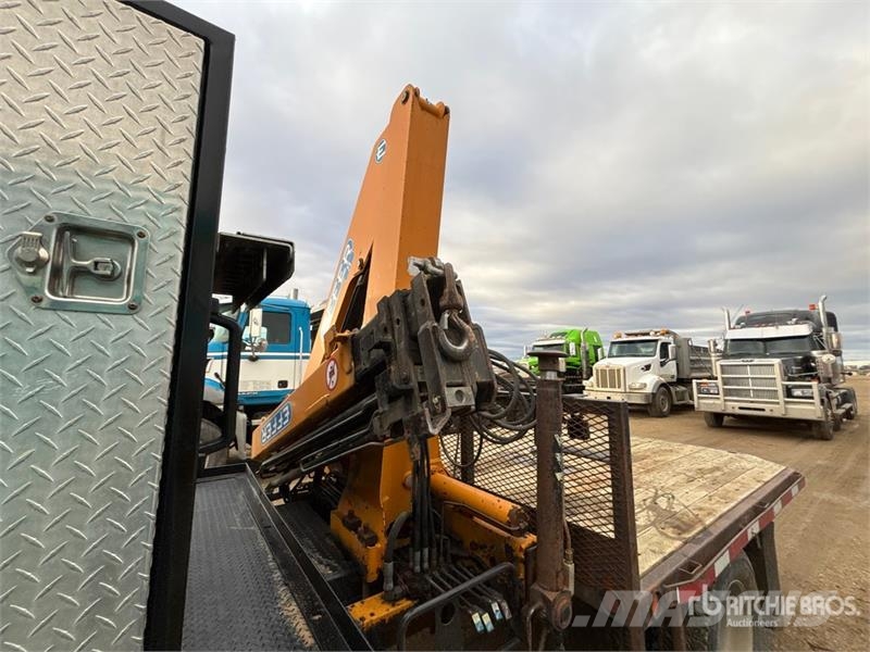 Peterbilt Effer 75 Knuckle Boom on Peterbilt 325 4x2 Boom T Kamioni sa kranom