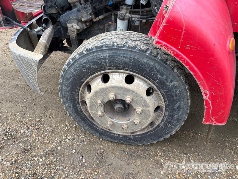 Peterbilt Effer 75 Knuckle Boom on Peterbilt 325 4x2 Boom T Kamioni sa kranom