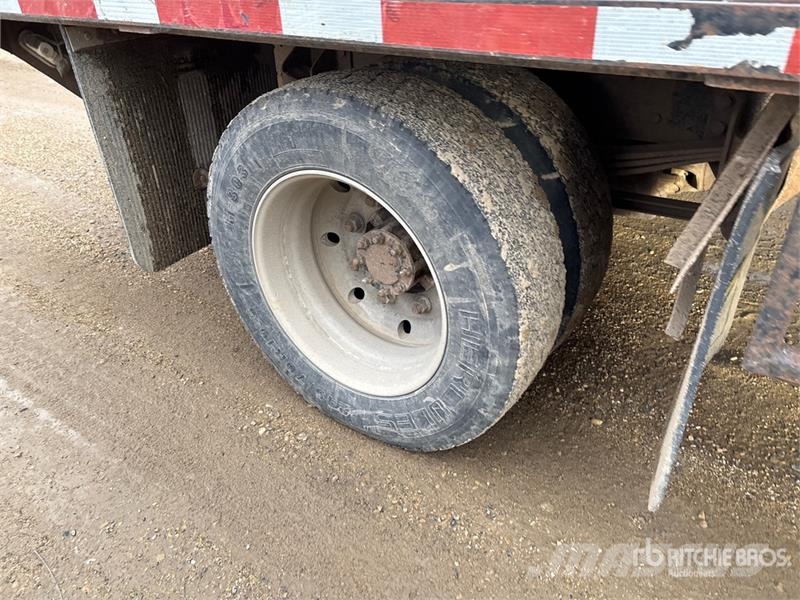 Peterbilt Effer 75 Knuckle Boom on Peterbilt 325 4x2 Boom T Kamioni sa kranom