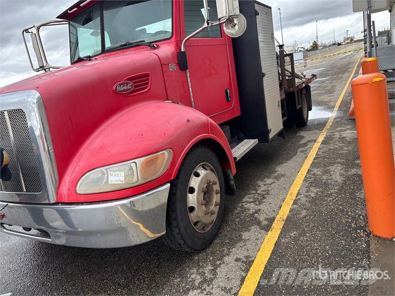 Peterbilt Effer 75 Knuckle Boom on Peterbilt 325 4x2 Boom T Kamioni sa kranom