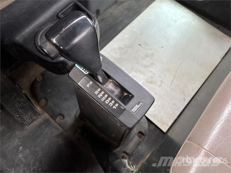 Peterbilt Effer 75 Knuckle Boom on Peterbilt 325 4x2 Boom T Kamioni sa kranom