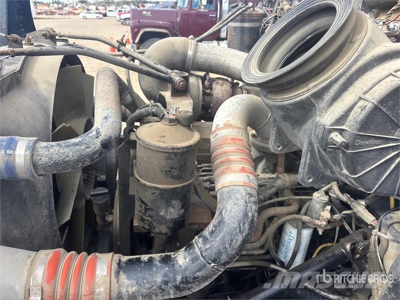 Peterbilt Fassi F280 9500 kg Knuckle Boom on Peterbilt 330 크레인 트럭