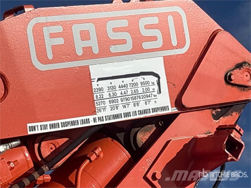 Peterbilt Fassi F280 9500 kg Knuckle Boom on Peterbilt 330 크레인 트럭