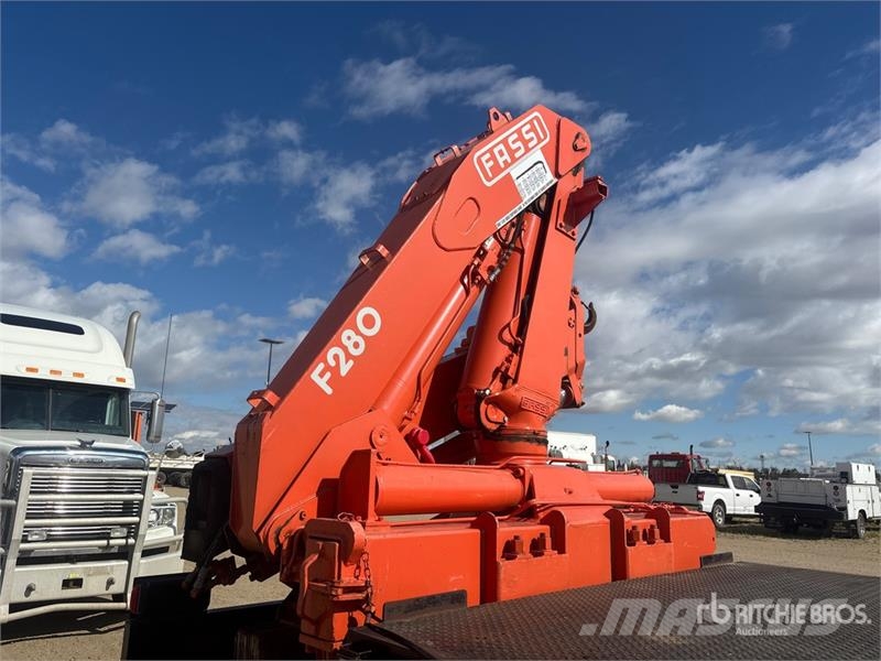 Peterbilt Fassi F280 9500 kg Knuckle Boom on Peterbilt 330 크레인 트럭