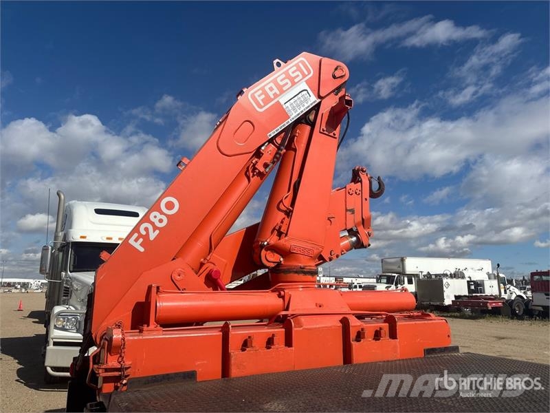 Peterbilt Fassi F280 9500 kg Knuckle Boom on Peterbilt 330 크레인 트럭