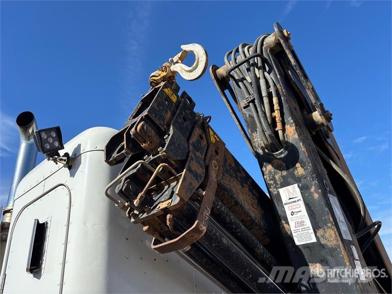 Peterbilt Hiab 200C-3 7000 kg Knuckle Boom on Peterbilt 378 Kamioni sa kranom