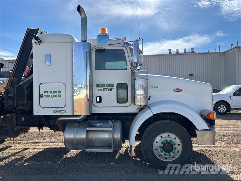 Peterbilt Hiab 200C-3 7000 kg Knuckle Boom on Peterbilt 378 Kamioni sa kranom