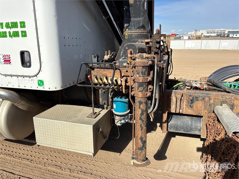 Peterbilt Hiab 200C-3 7000 kg Knuckle Boom on Peterbilt 378 Kamioni sa kranom