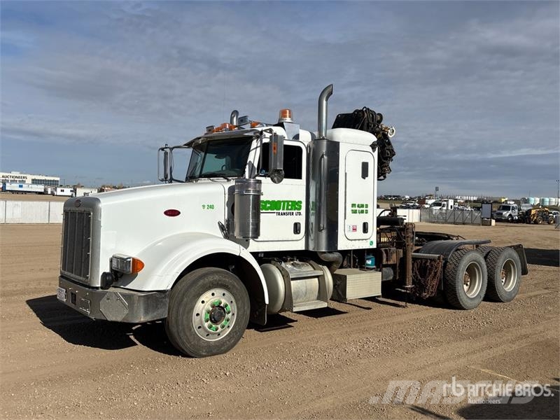 Peterbilt Hiab 200C-3 7000 kg Knuckle Boom on Peterbilt 378 Kamioni sa kranom