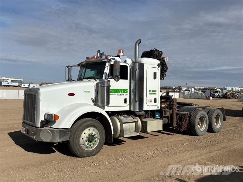 Peterbilt Hiab 200C-3 7000 kg Knuckle Boom on Peterbilt 378 Kamioni sa kranom