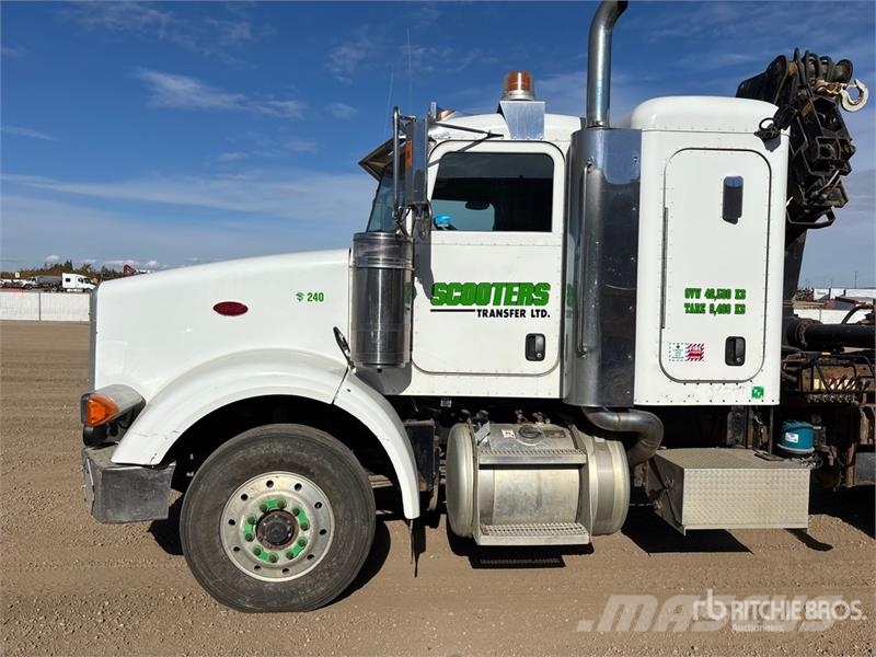Peterbilt Hiab 200C-3 7000 kg Knuckle Boom on Peterbilt 378 Kamioni sa kranom