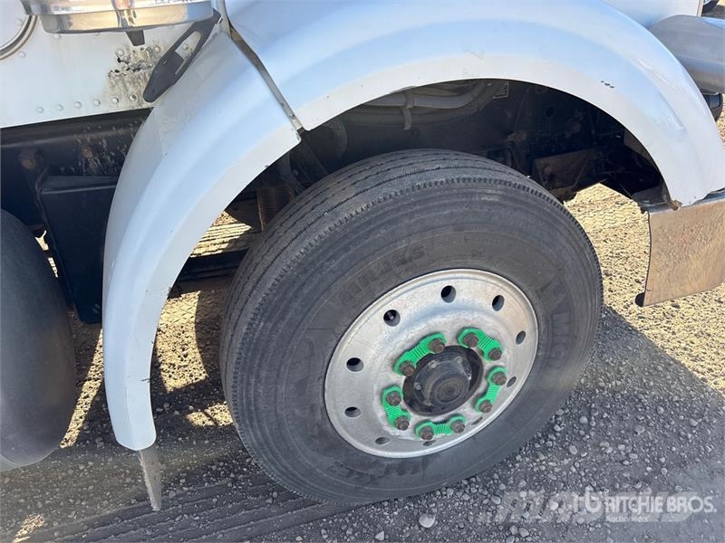 Peterbilt Hiab 200C-3 7000 kg Knuckle Boom on Peterbilt 378 Kamioni sa kranom