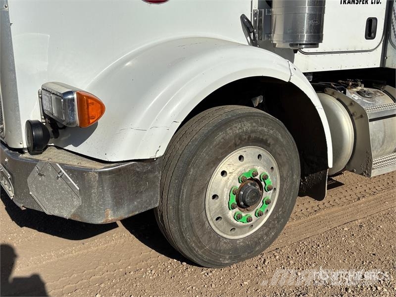 Peterbilt Hiab 200C-3 7000 kg Knuckle Boom on Peterbilt 378 Kamioni sa kranom