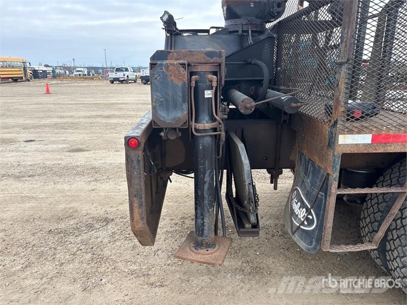 Peterbilt Hiab 210K-3 Knuckle Boom on Peterbilt 378 8x6 Boo Araç üzeri vinçler