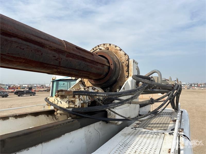 Peterbilt Soilmec T-108 on  Peterbilt 378 8x6 Drill Truck شاحنات المعدات  المحمولة لحفر الآبار