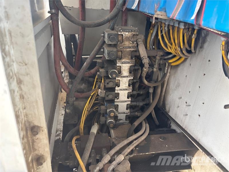 Peterbilt Soilmec T-108 on  Peterbilt 378 8x6 Drill Truck شاحنات المعدات  المحمولة لحفر الآبار