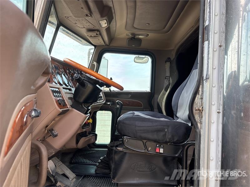 Peterbilt Soilmec T-108 on  Peterbilt 378 8x6 Drill Truck شاحنات المعدات  المحمولة لحفر الآبار