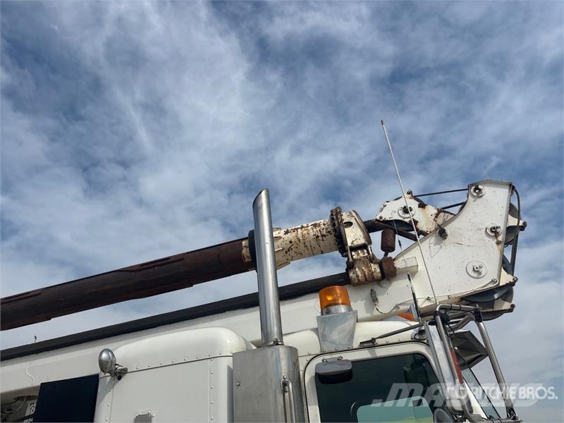 Peterbilt Soilmec T-108 on  Peterbilt 378 8x6 Drill Truck شاحنات المعدات  المحمولة لحفر الآبار