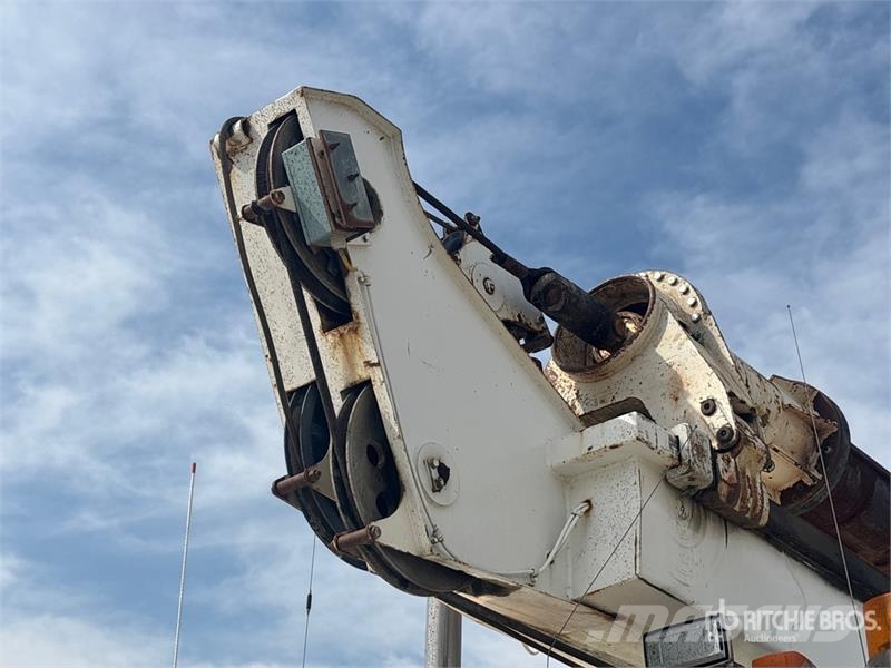 Peterbilt Soilmec T-108 on  Peterbilt 378 8x6 Drill Truck شاحنات المعدات  المحمولة لحفر الآبار