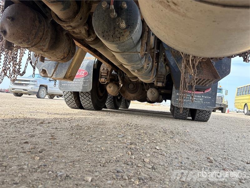 Peterbilt Soilmec T-108 on  Peterbilt 378 8x6 Drill Truck شاحنات المعدات  المحمولة لحفر الآبار