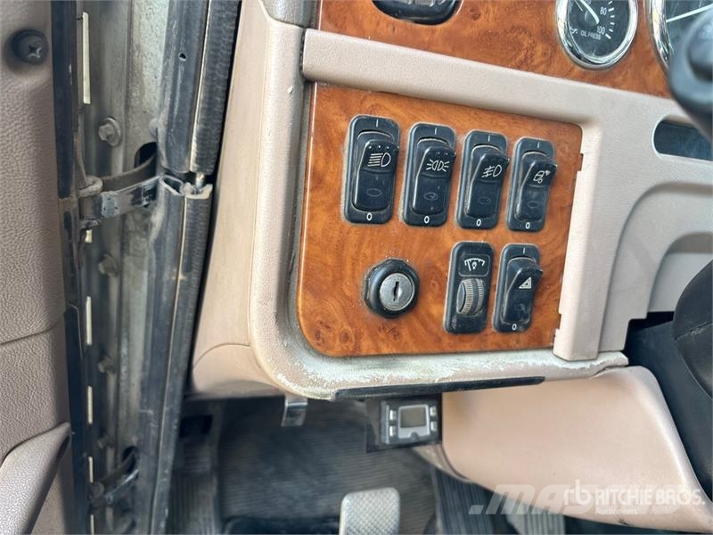 Peterbilt Soilmec T-108 on  Peterbilt 378 8x6 Drill Truck شاحنات المعدات  المحمولة لحفر الآبار