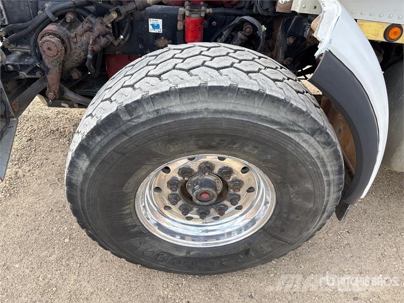 Peterbilt Soilmec T-108 on  Peterbilt 378 8x6 Drill Truck شاحنات المعدات  المحمولة لحفر الآبار